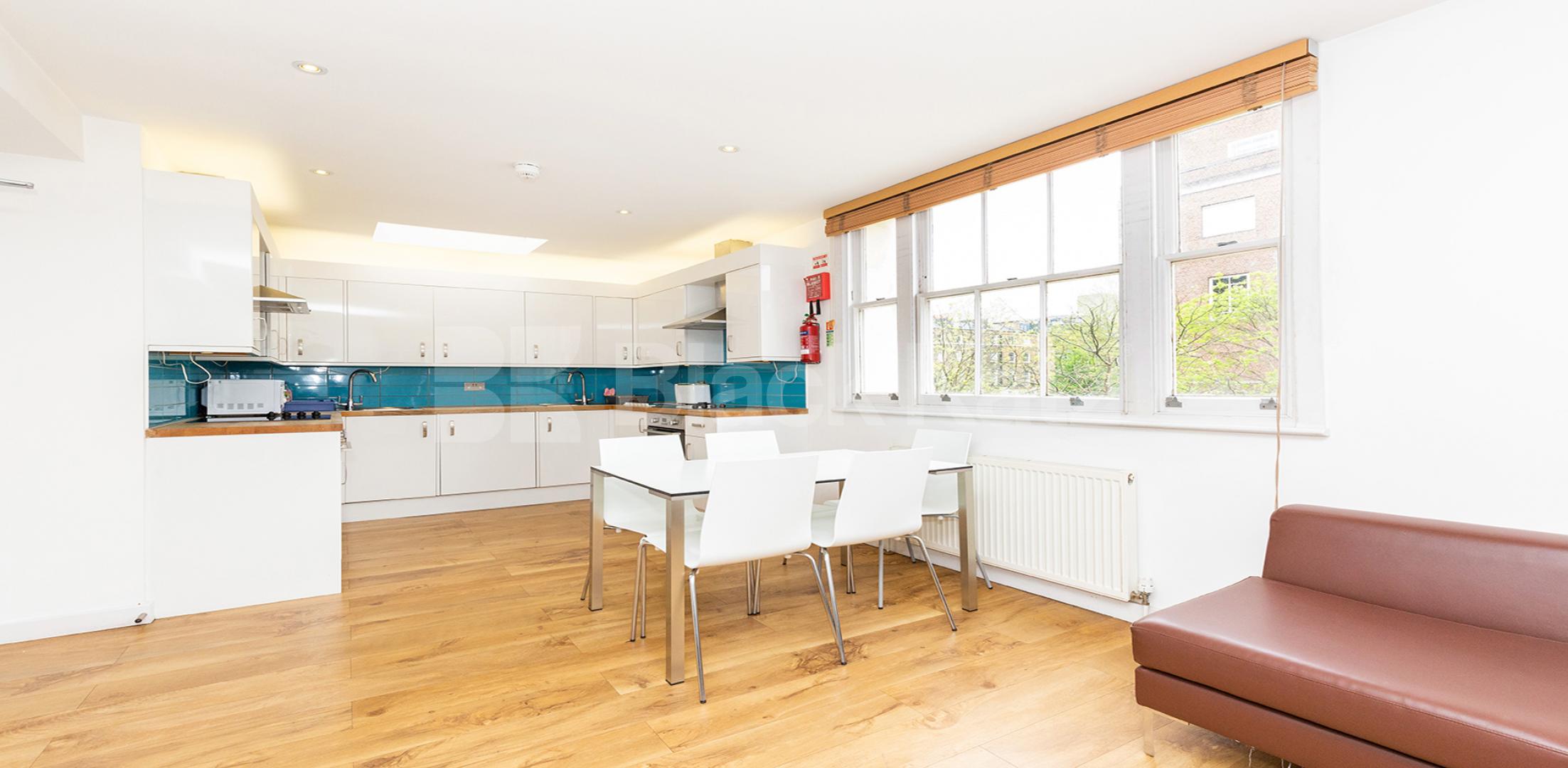 Modern and Spacious 3 bedroom 2 bathroom located in Bloomsbury  Byng Place, Bloosbury